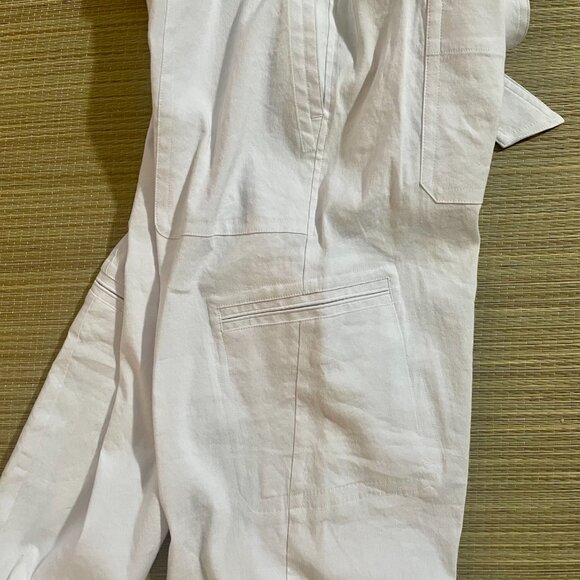 VINCE Capri Pants With Belt - Picture 4 of 11